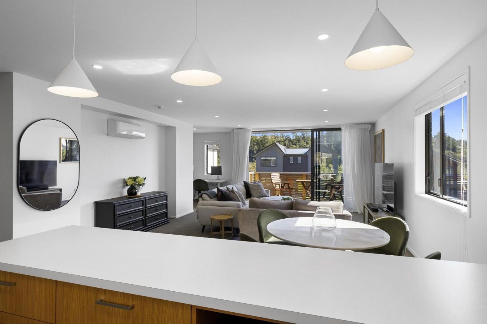 Whitby Townhouse Villa Porirua Luaran gambar