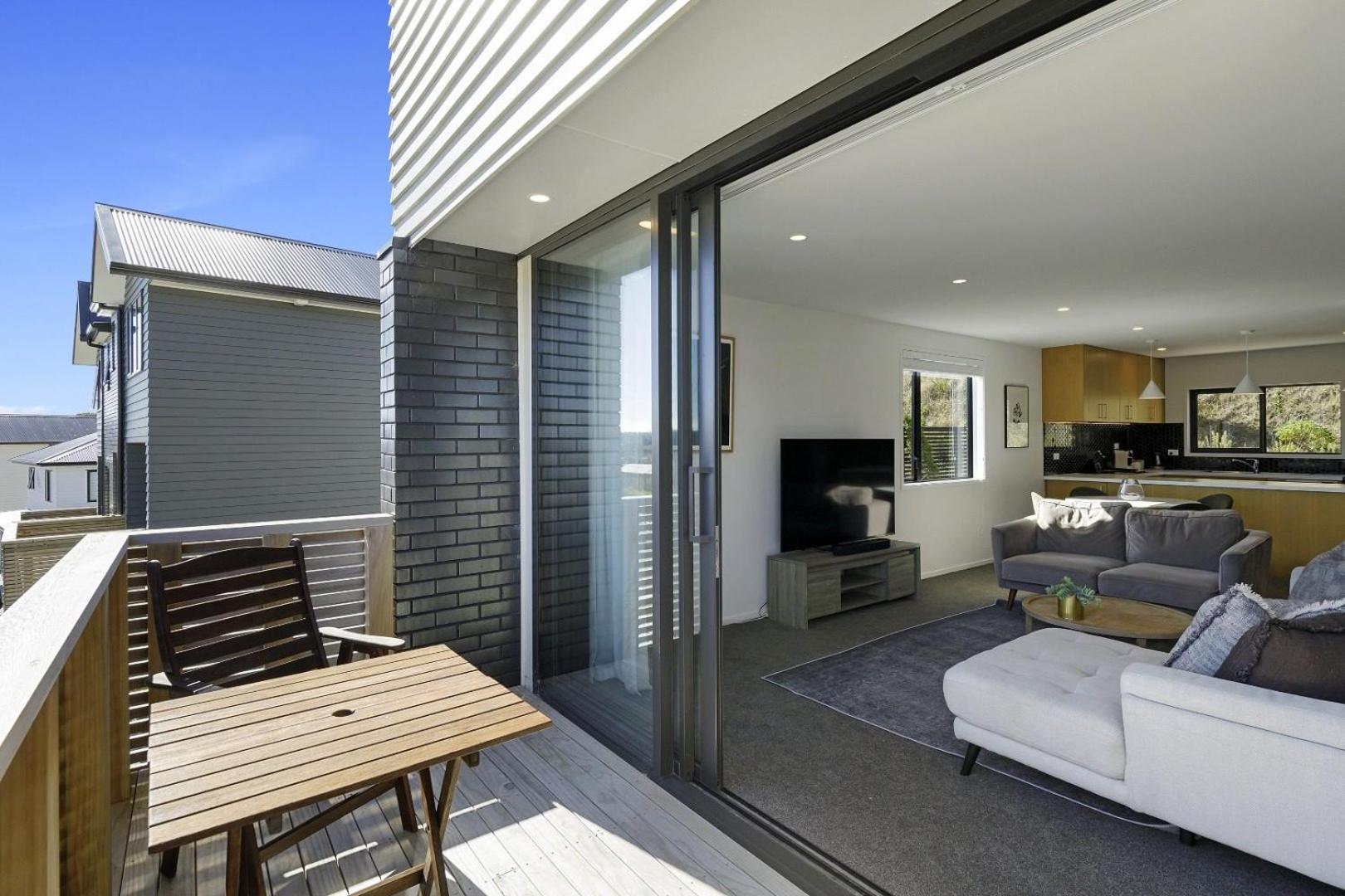 Whitby Townhouse Villa Porirua Luaran gambar