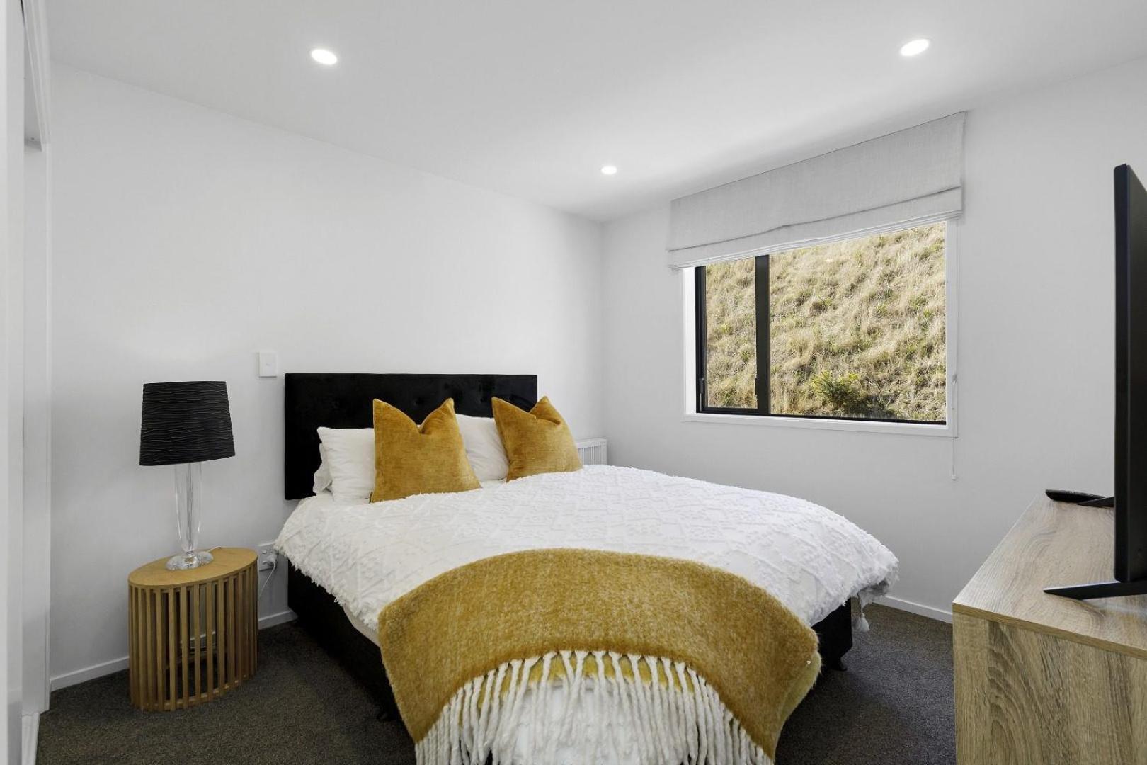 Whitby Townhouse Villa Porirua Luaran gambar
