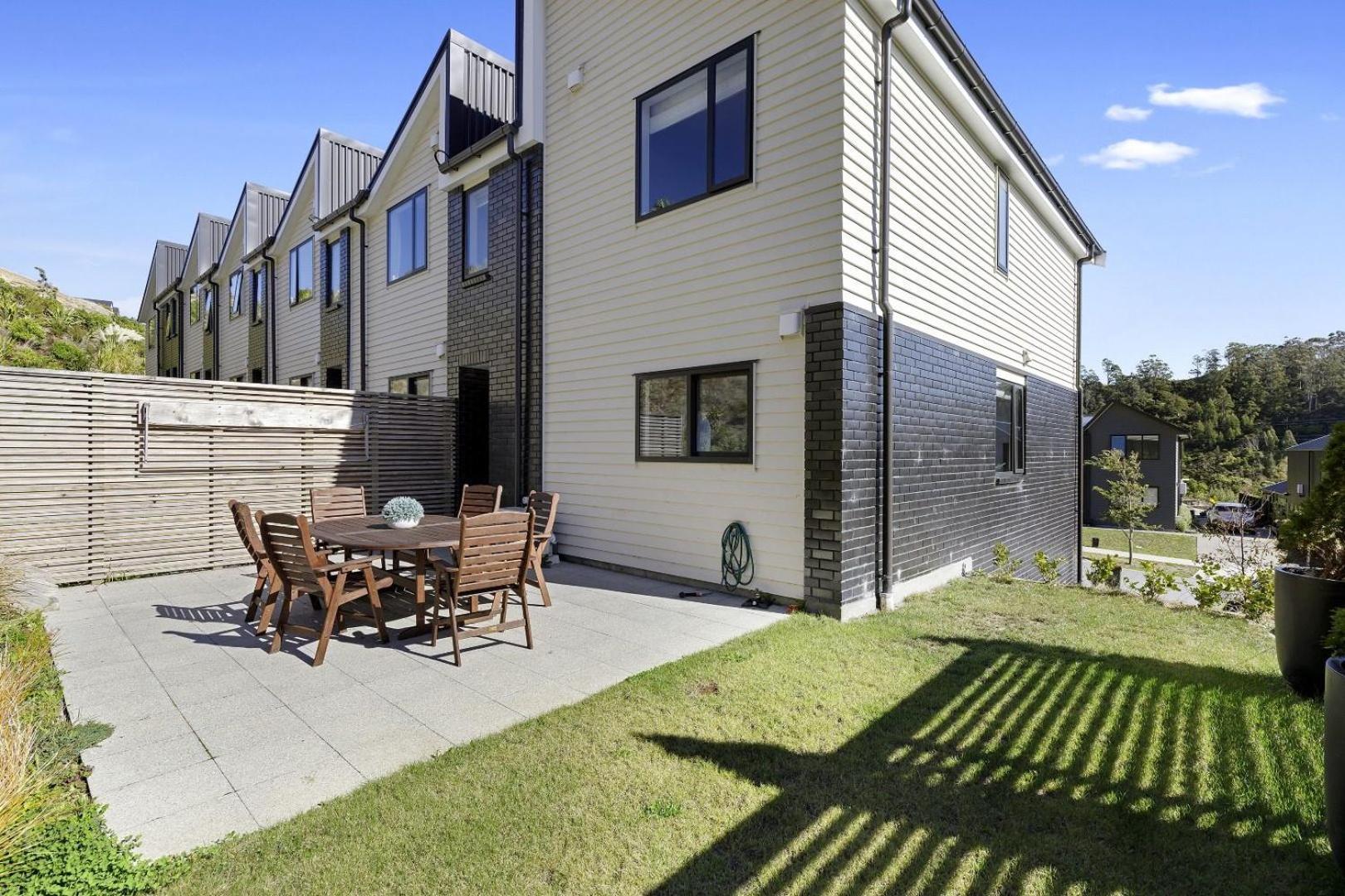 Whitby Townhouse Villa Porirua Luaran gambar